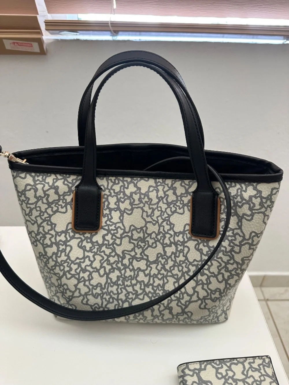 Tous original, medium size, like new (wallet included)